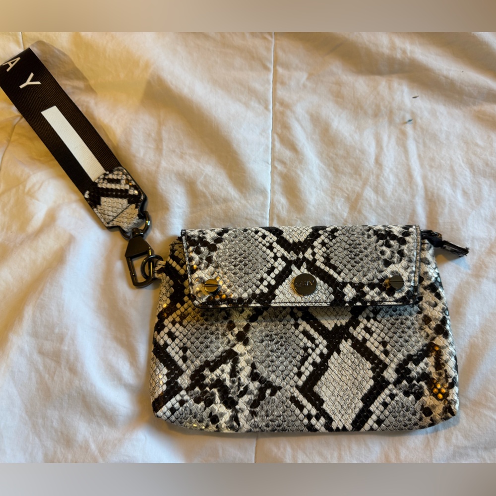 Snakeskin Pattern Wristlet